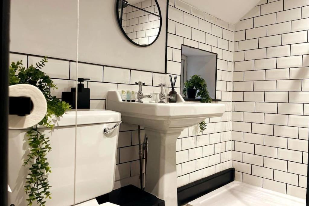Cosy Cottage By Mgroupsa Aberdare Exteriör bild